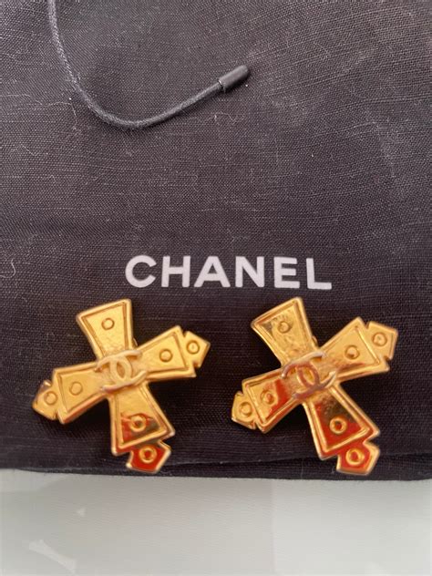 chanel cross earring